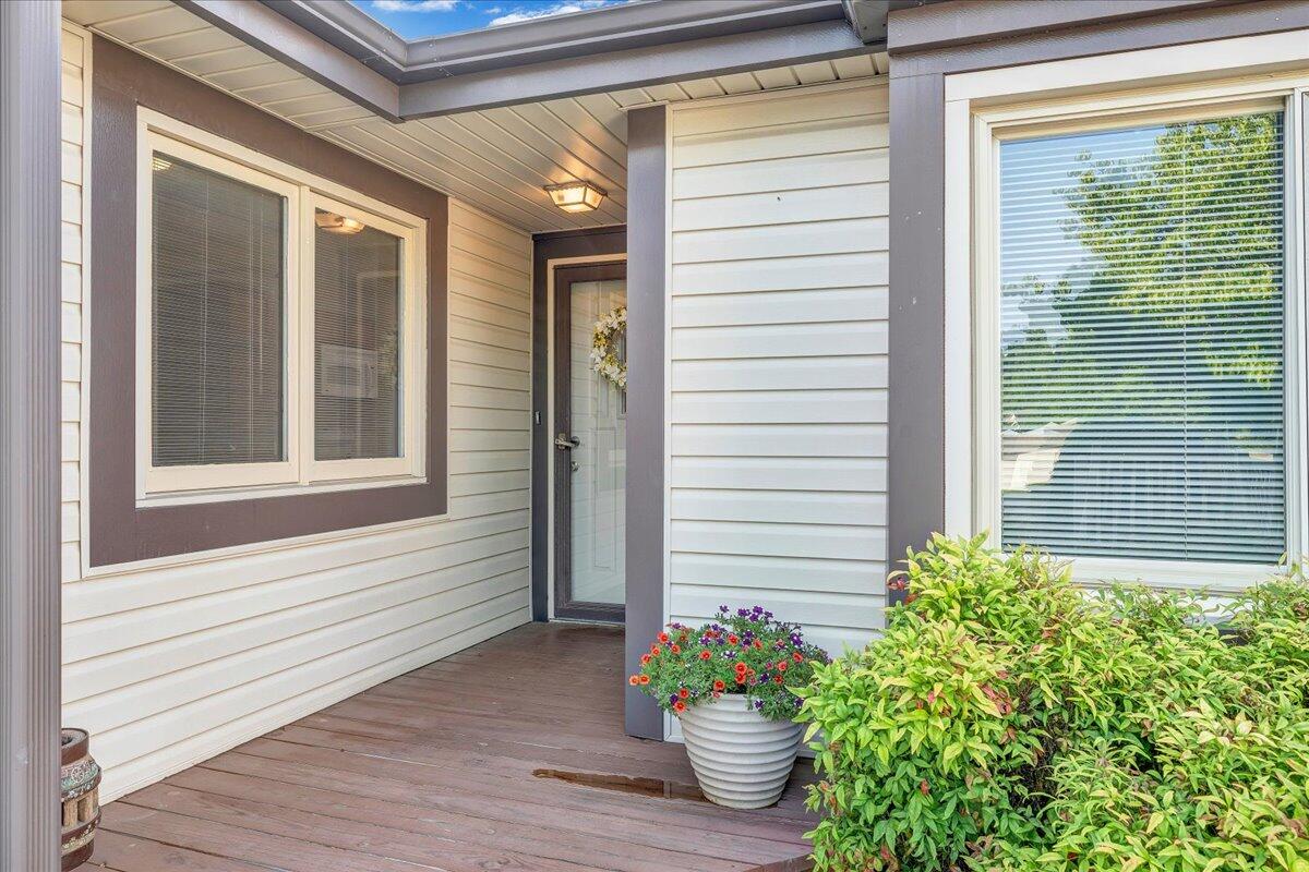 8506 Pine Hurst Cir, Roanoke, Ohio image 2
