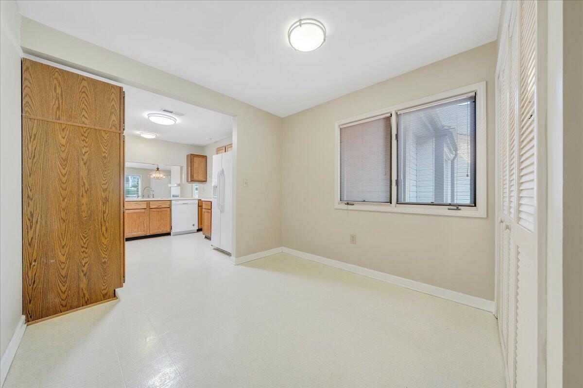 8506 Pine Hurst Cir, Roanoke, Ohio image 12