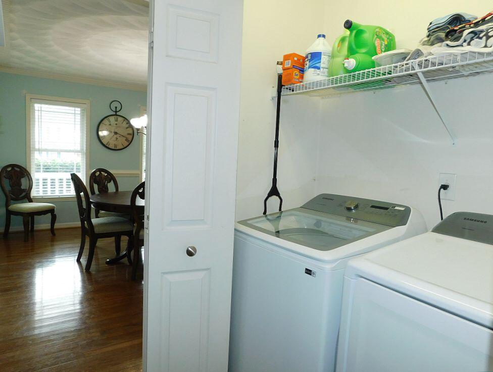 Roanoke, Virginia 24012, United States, 4 Bedrooms Bedrooms, ,3 BathroomsBathrooms,Residential,Active,220374