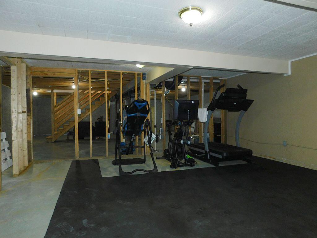 Roanoke, Virginia 24012, United States, 4 Bedrooms Bedrooms, ,3 BathroomsBathrooms,Residential,Active,220374