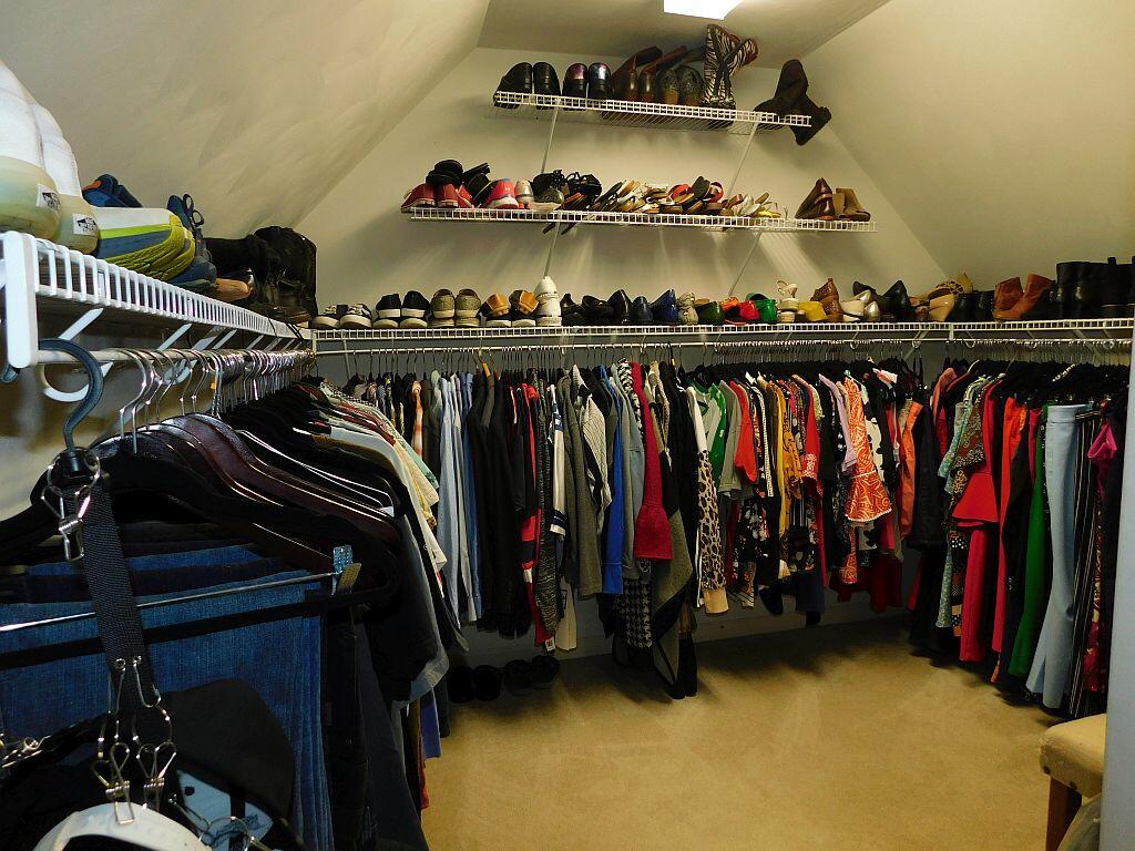 Roanoke, Virginia 24012, United States, 4 Bedrooms Bedrooms, ,3 BathroomsBathrooms,Residential,Active,220374