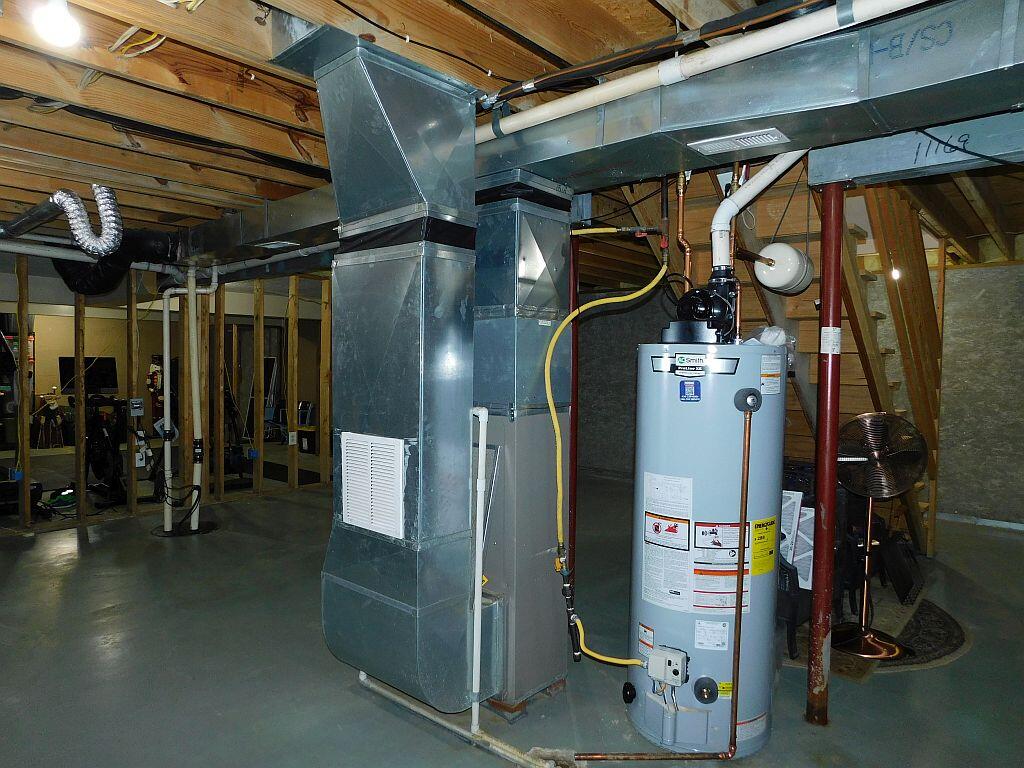 Roanoke, Virginia 24012, United States, 4 Bedrooms Bedrooms, ,3 BathroomsBathrooms,Residential,Active,220374