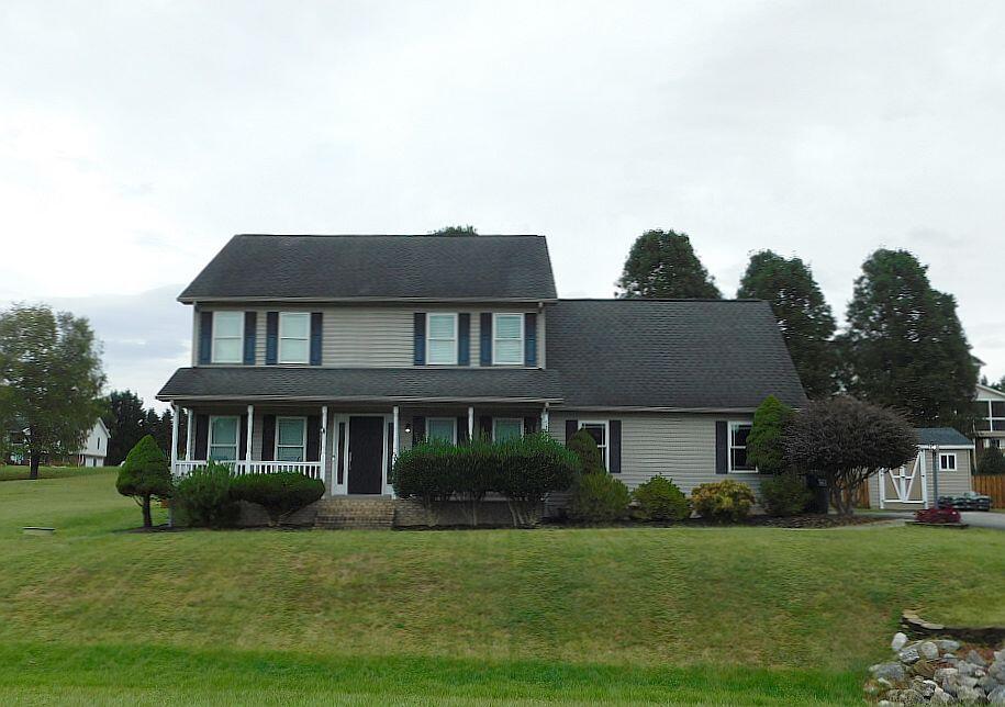 Roanoke, Virginia 24012, United States, 4 Bedrooms Bedrooms, ,3 BathroomsBathrooms,Residential,Active,220374