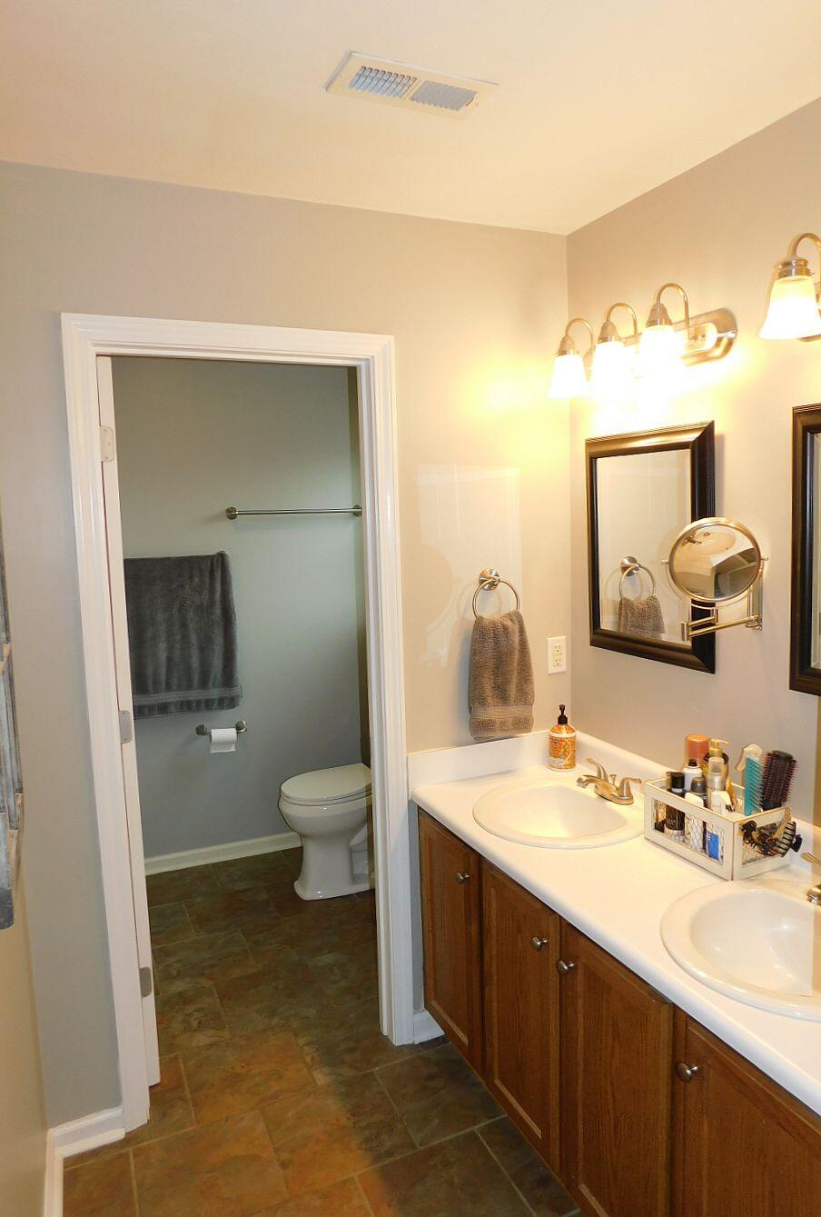 Roanoke, Virginia 24012, United States, 4 Bedrooms Bedrooms, ,3 BathroomsBathrooms,Residential,Active,220374