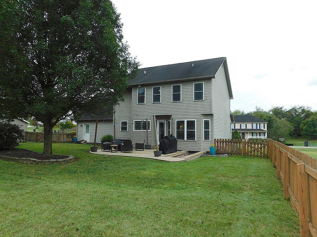 Roanoke, Virginia 24012, United States, 4 Bedrooms Bedrooms, ,3 BathroomsBathrooms,Residential,Active,220374