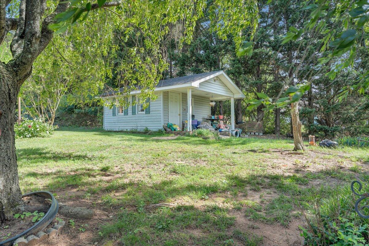 8137 Hunters Trl, Roanoke, Virginia image 10
