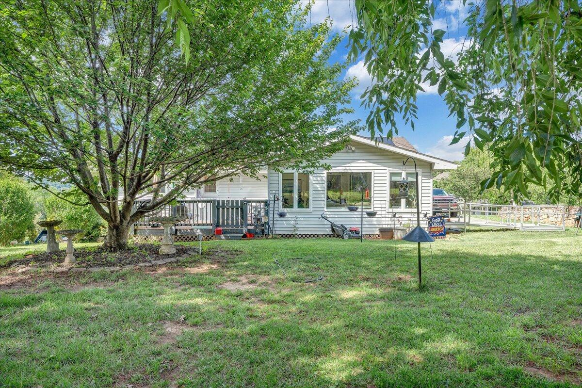 8137 Hunters Trl, Roanoke, Virginia image 40