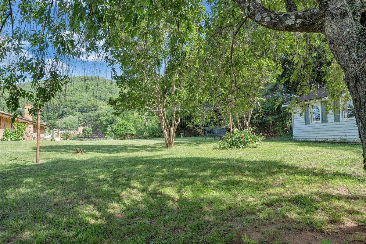 8137 Hunters Trl, Roanoke, Virginia image 39