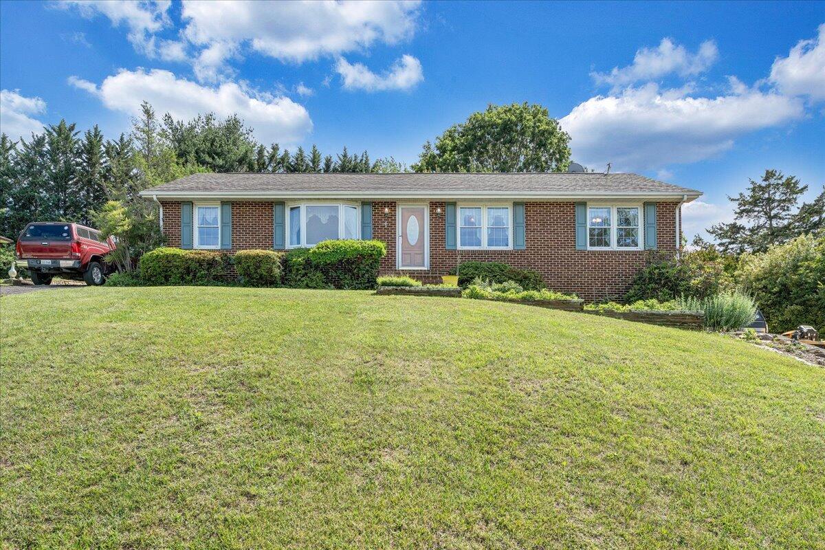 8137 Hunters Trl, Roanoke, Virginia image 44