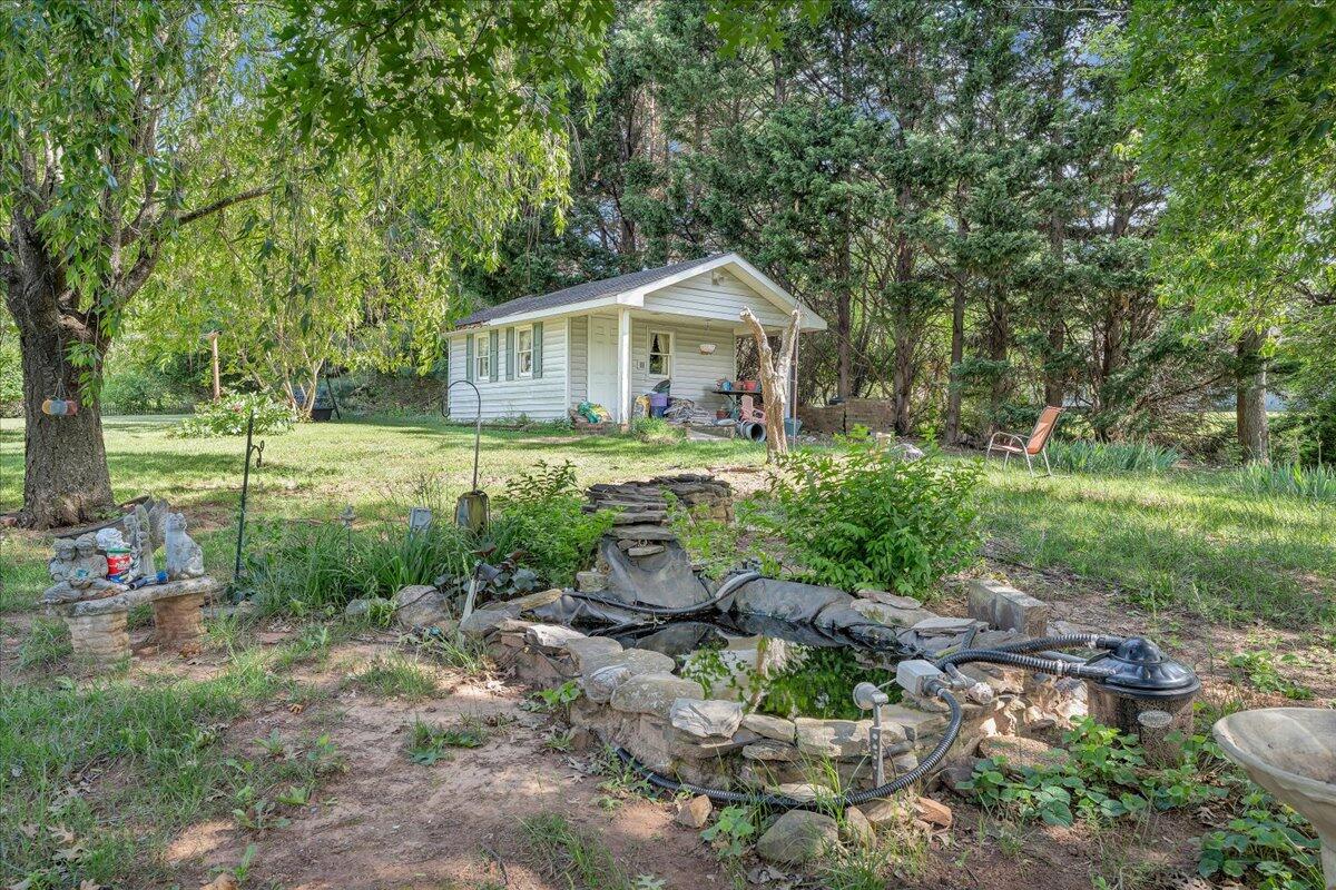 8137 Hunters Trl, Roanoke, Virginia image 37