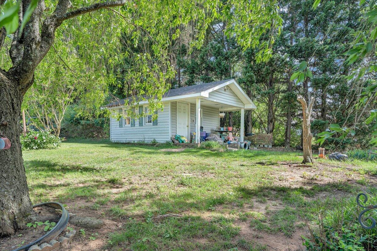 8137 Hunters Trl, Roanoke, Virginia image 8