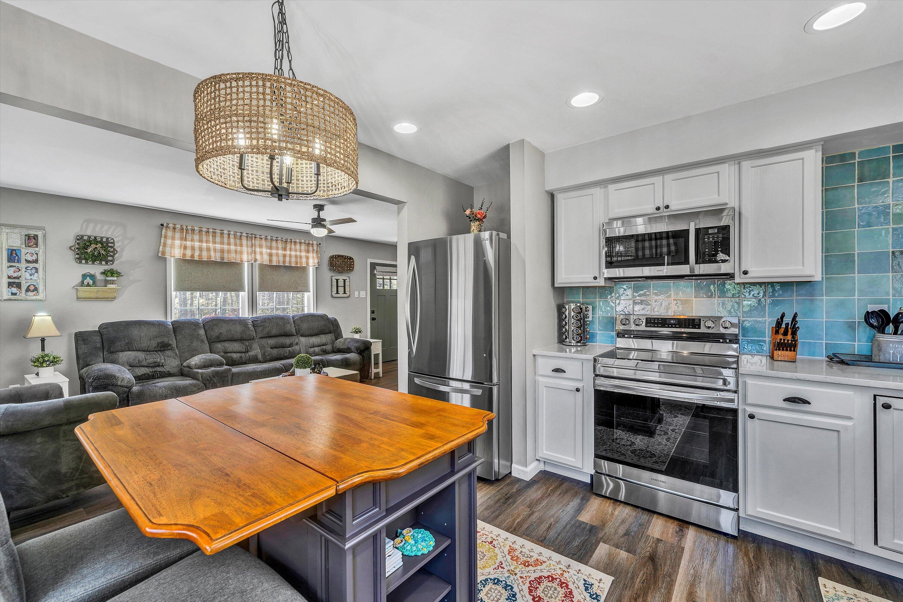 6892 Tolers Ferry Rd, Huddleston, Virginia image 6