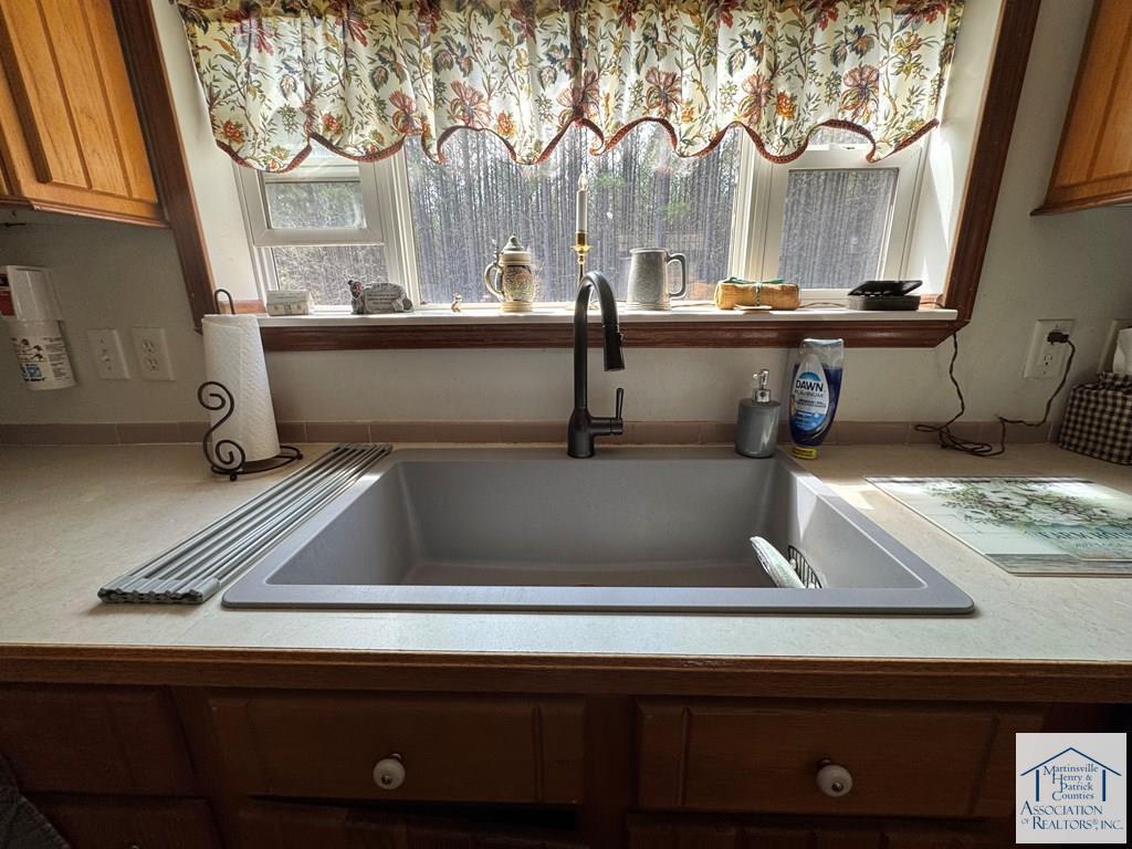 10 Old Henry Rd, Henry, Virginia image 16