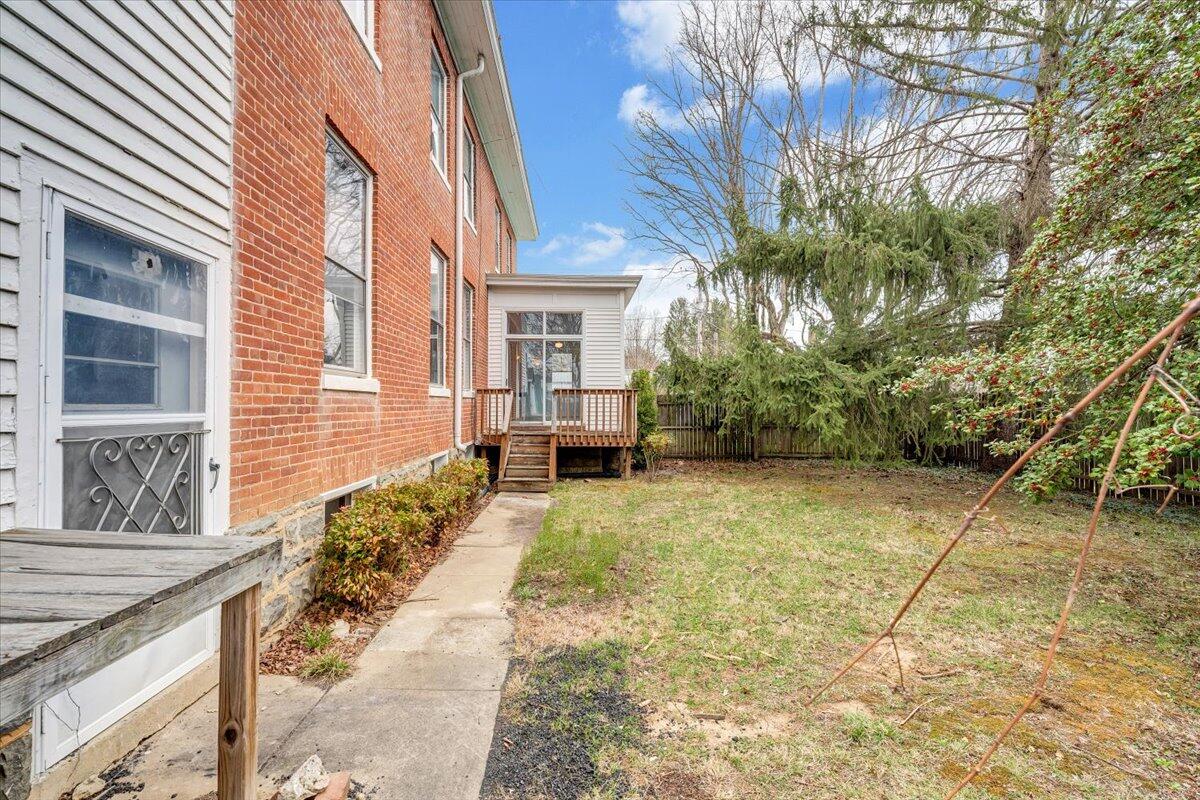 13 Giles Ave, Dublin, Virginia image 17