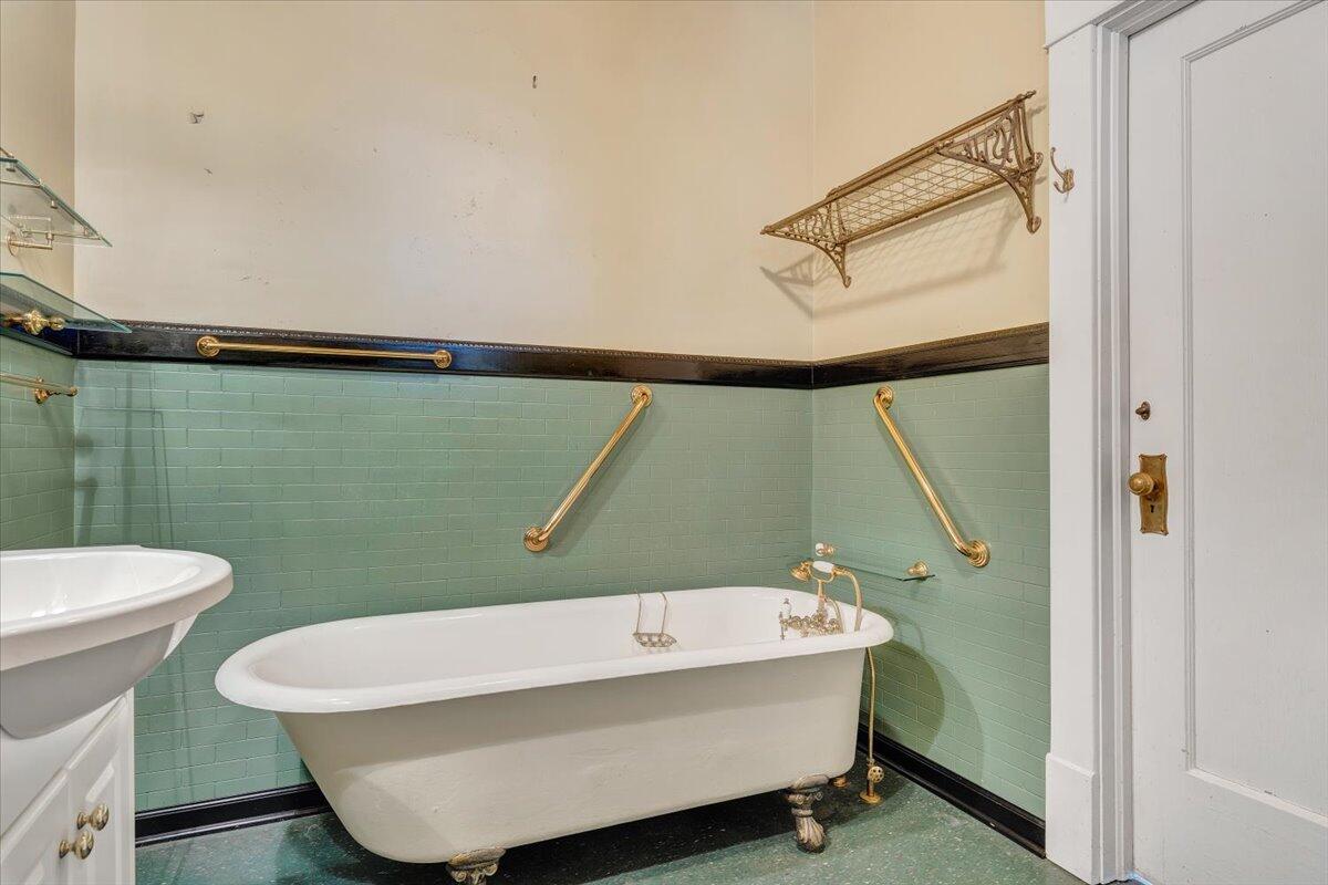 13 Giles Ave, Dublin, Virginia image 48