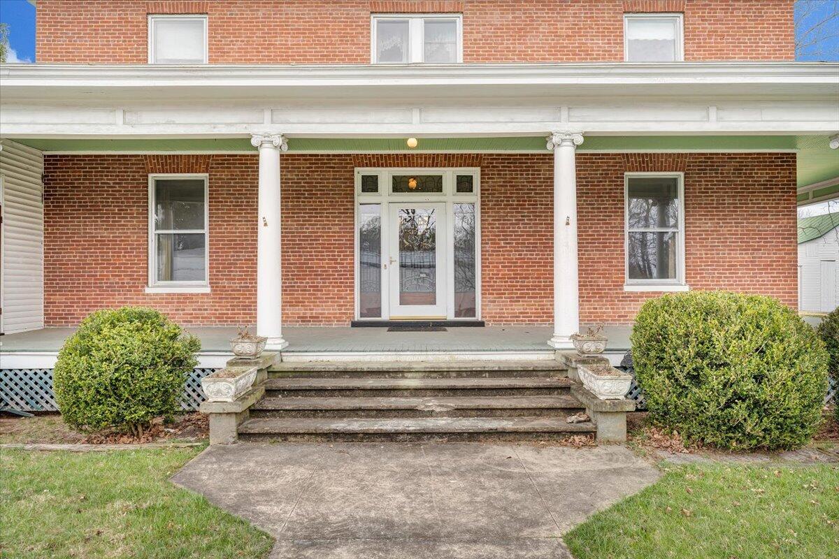 13 Giles Ave, Dublin, Virginia image 4