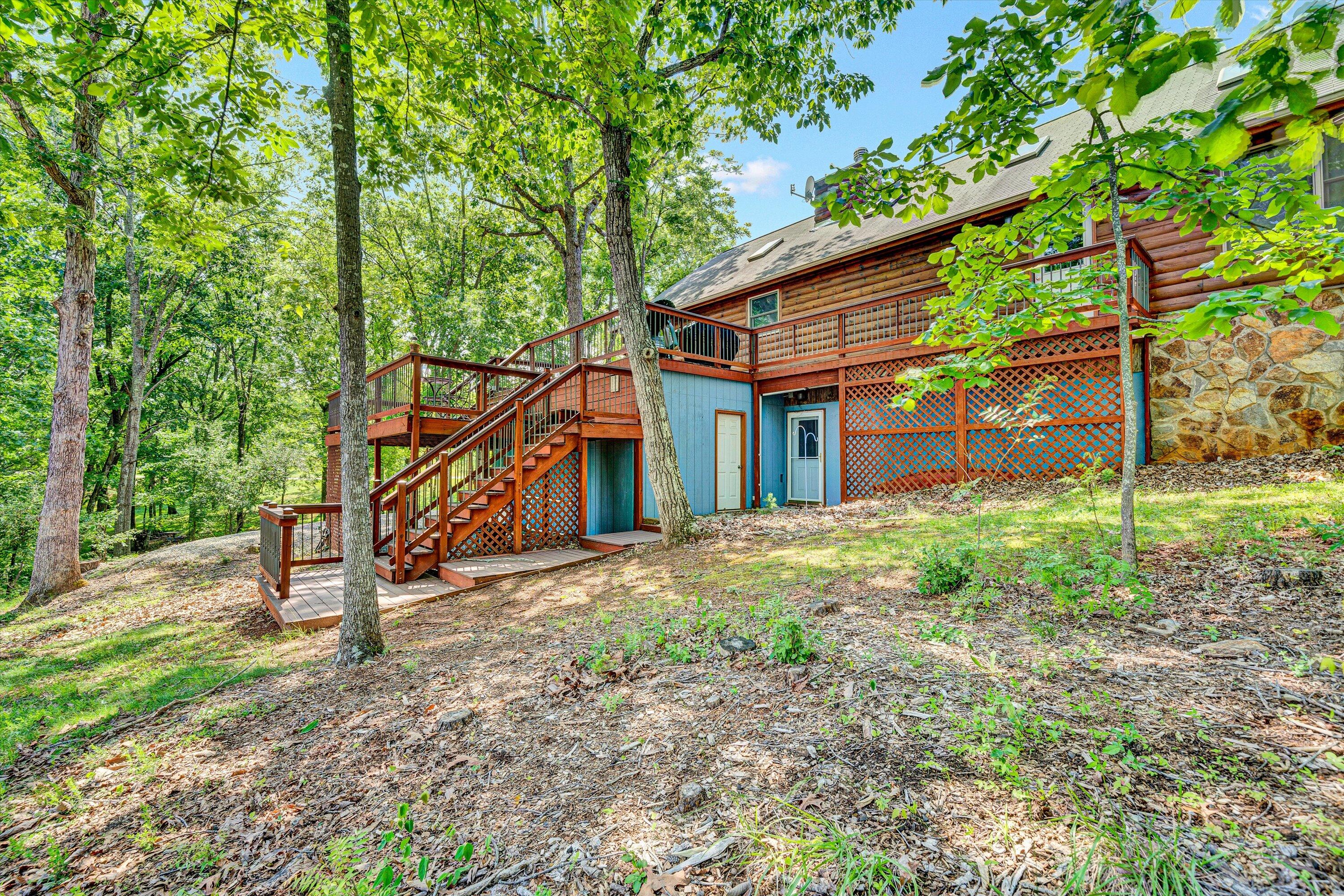 Moneta, Virginia 24121, United States, 4 Bedrooms Bedrooms, ,4 BathroomsBathrooms,Residential,Pending,143572