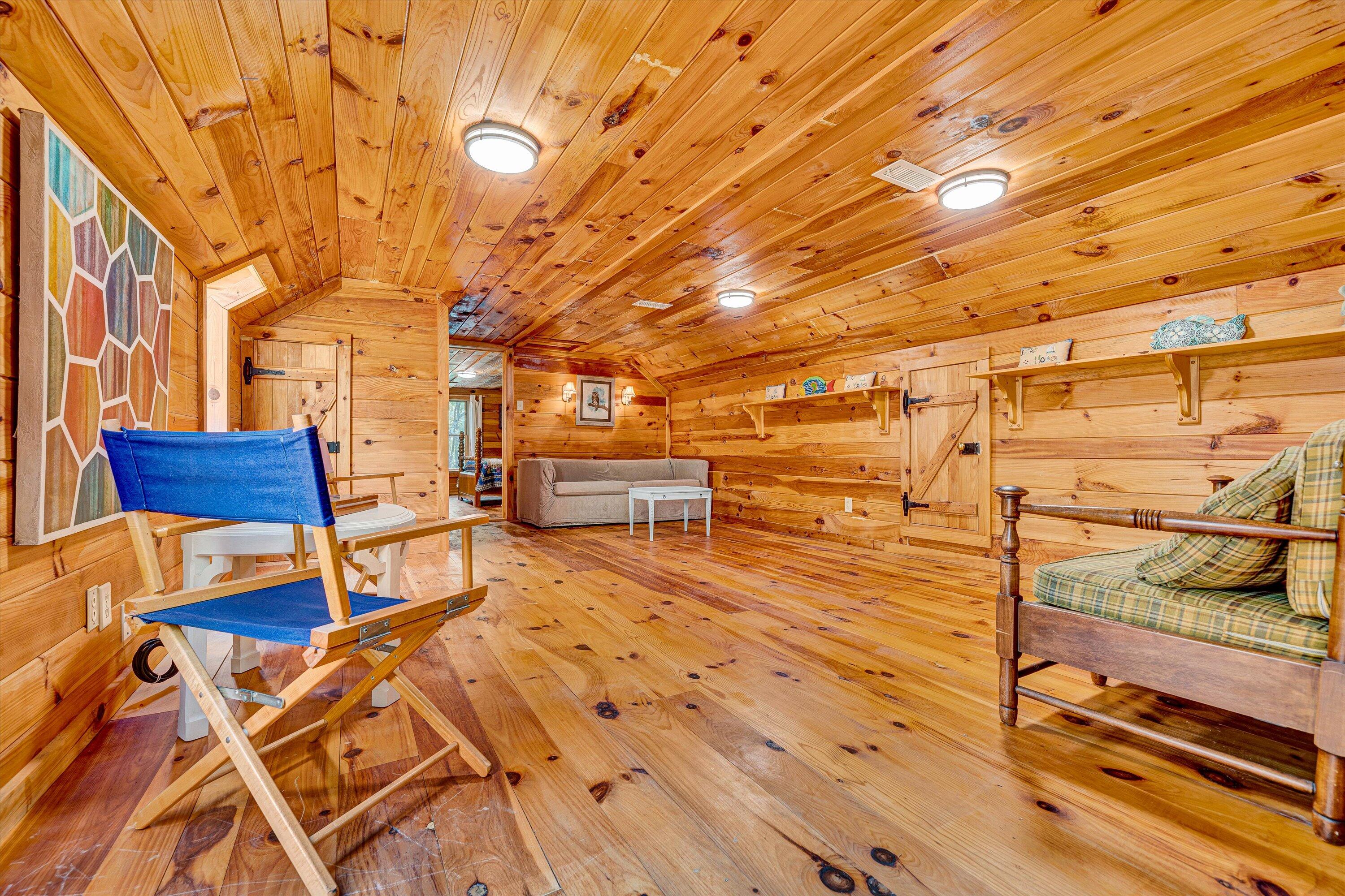 Moneta, Virginia 24121, United States, 4 Bedrooms Bedrooms, ,4 BathroomsBathrooms,Residential,Pending,143572