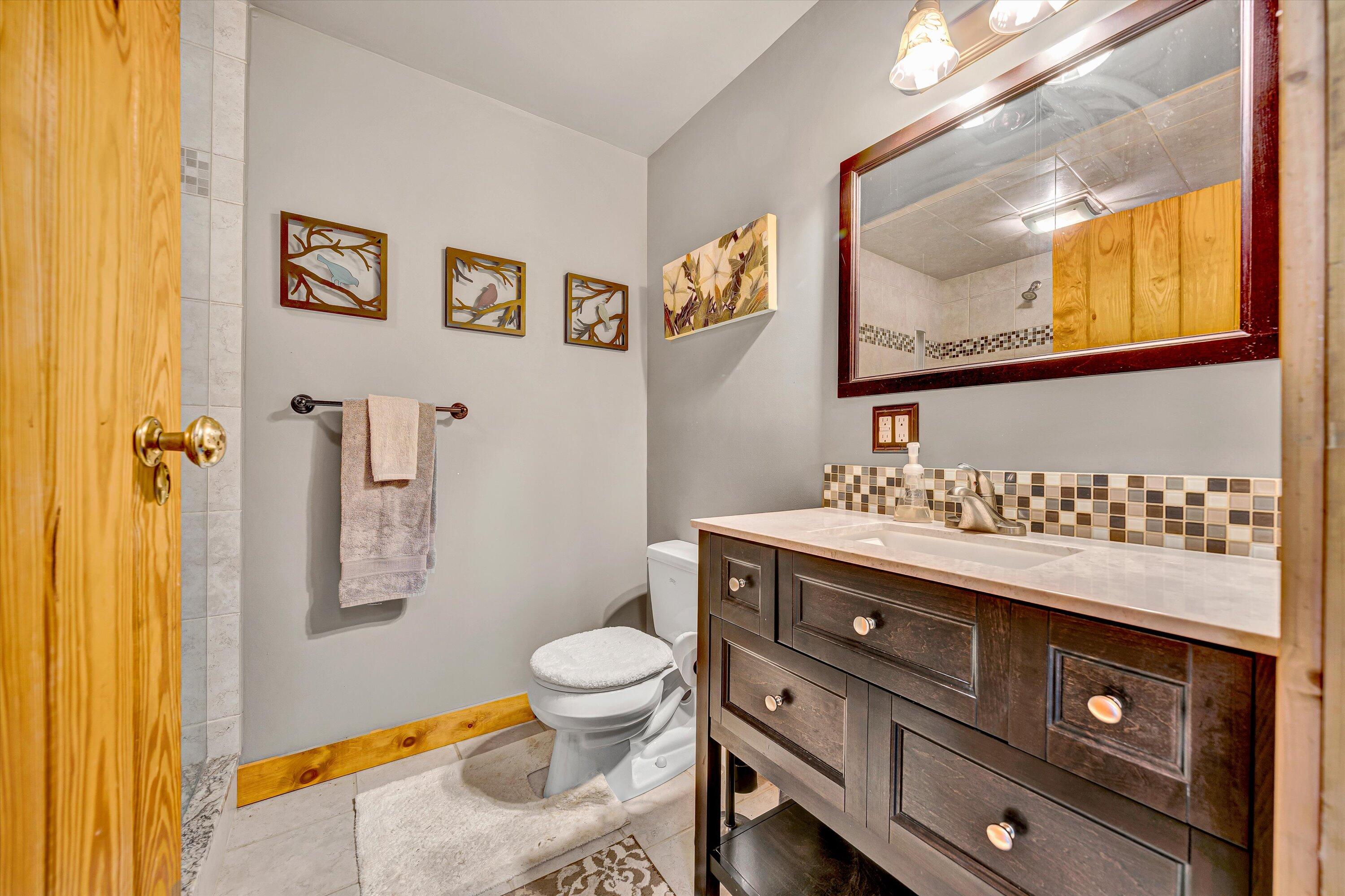 Moneta, Virginia 24121, United States, 4 Bedrooms Bedrooms, ,4 BathroomsBathrooms,Residential,Pending,143572