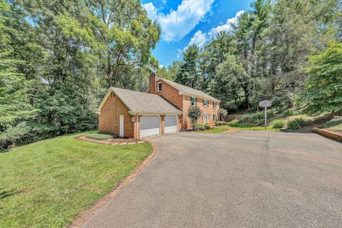 Homes For Sale - 280 Hillcrest Dr<br/> Franklin County, Rocky Mount, VA 24151