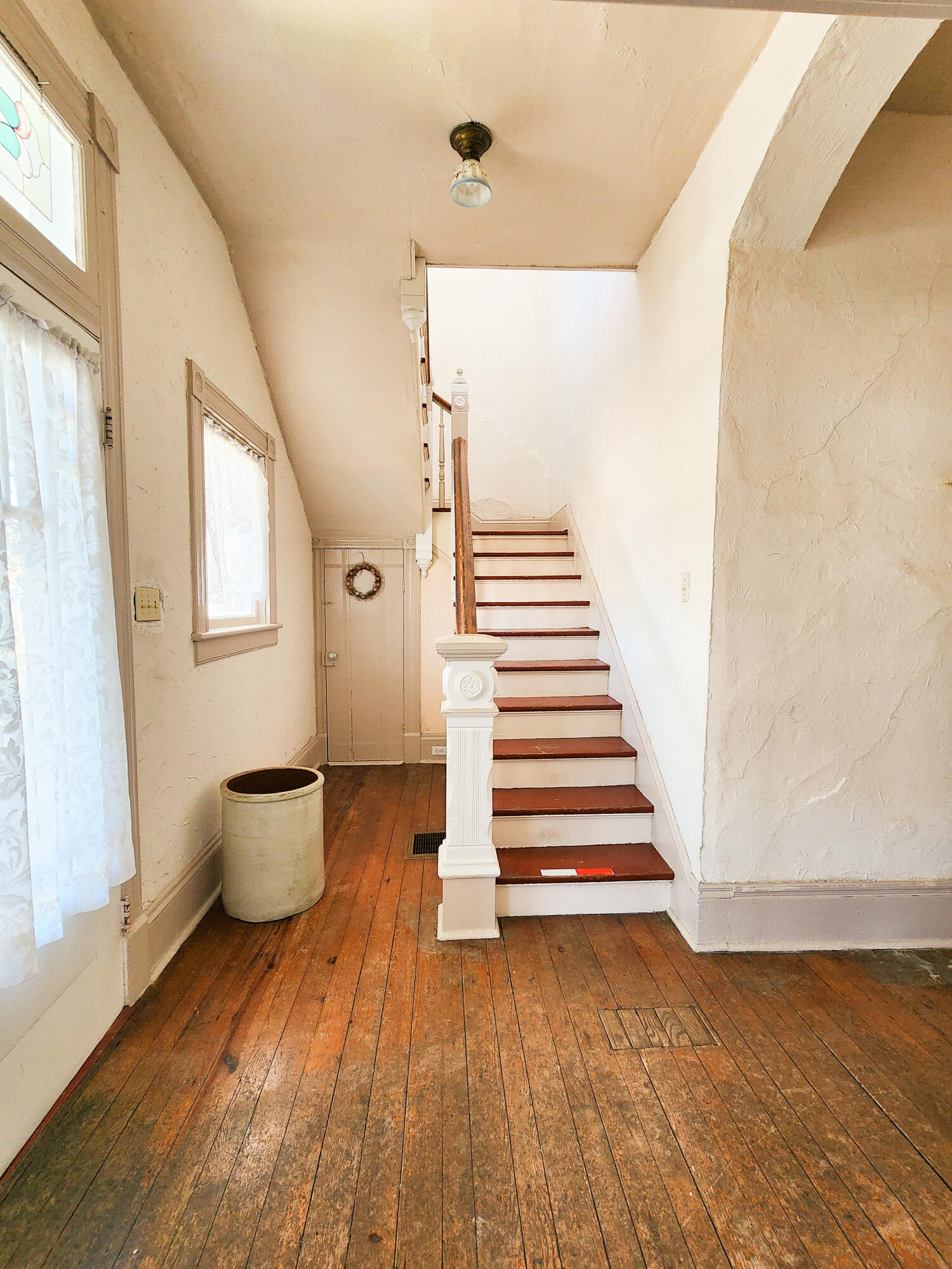 501 Brussels Ave, Clifton Forge, Virginia image 16