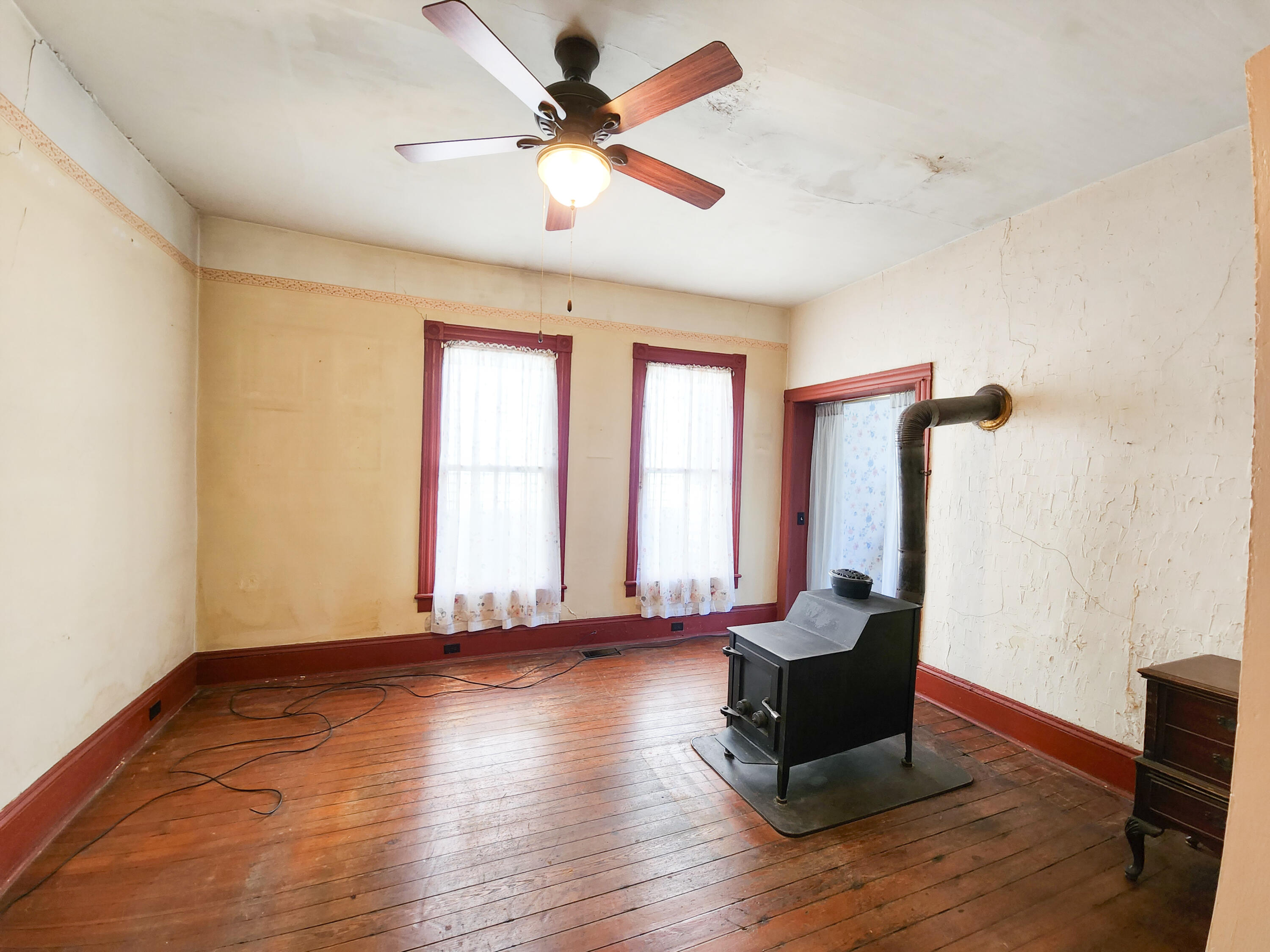 501 Brussels Ave, Clifton Forge, Virginia image 20