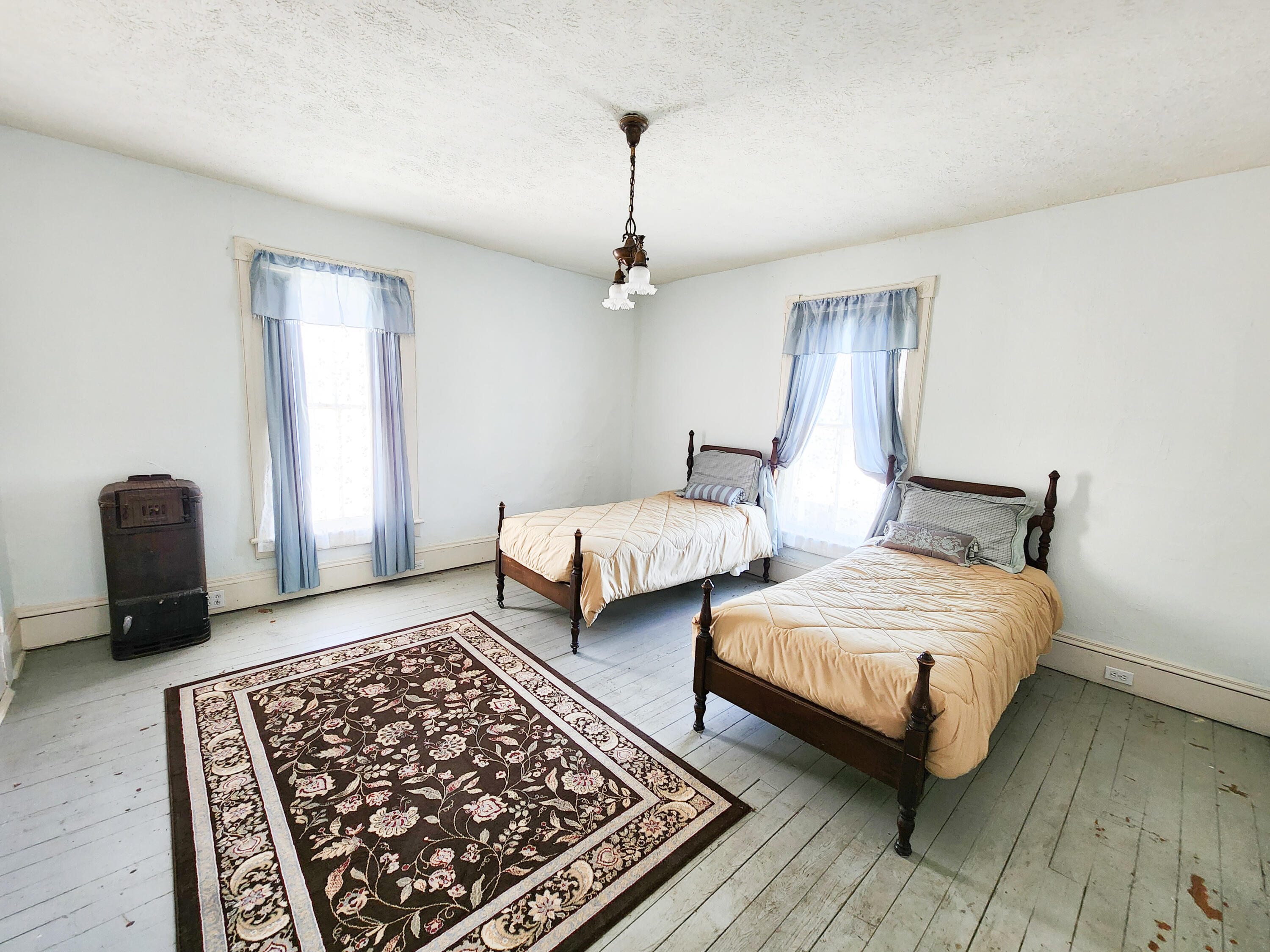 501 Brussels Ave, Clifton Forge, Virginia image 34
