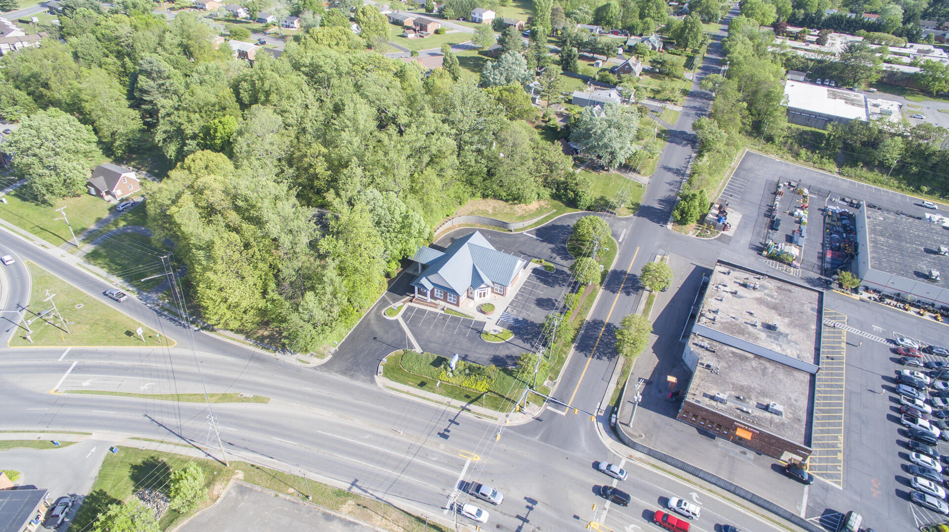 1009 Hardy Rd, Vinton, Virginia image 23
