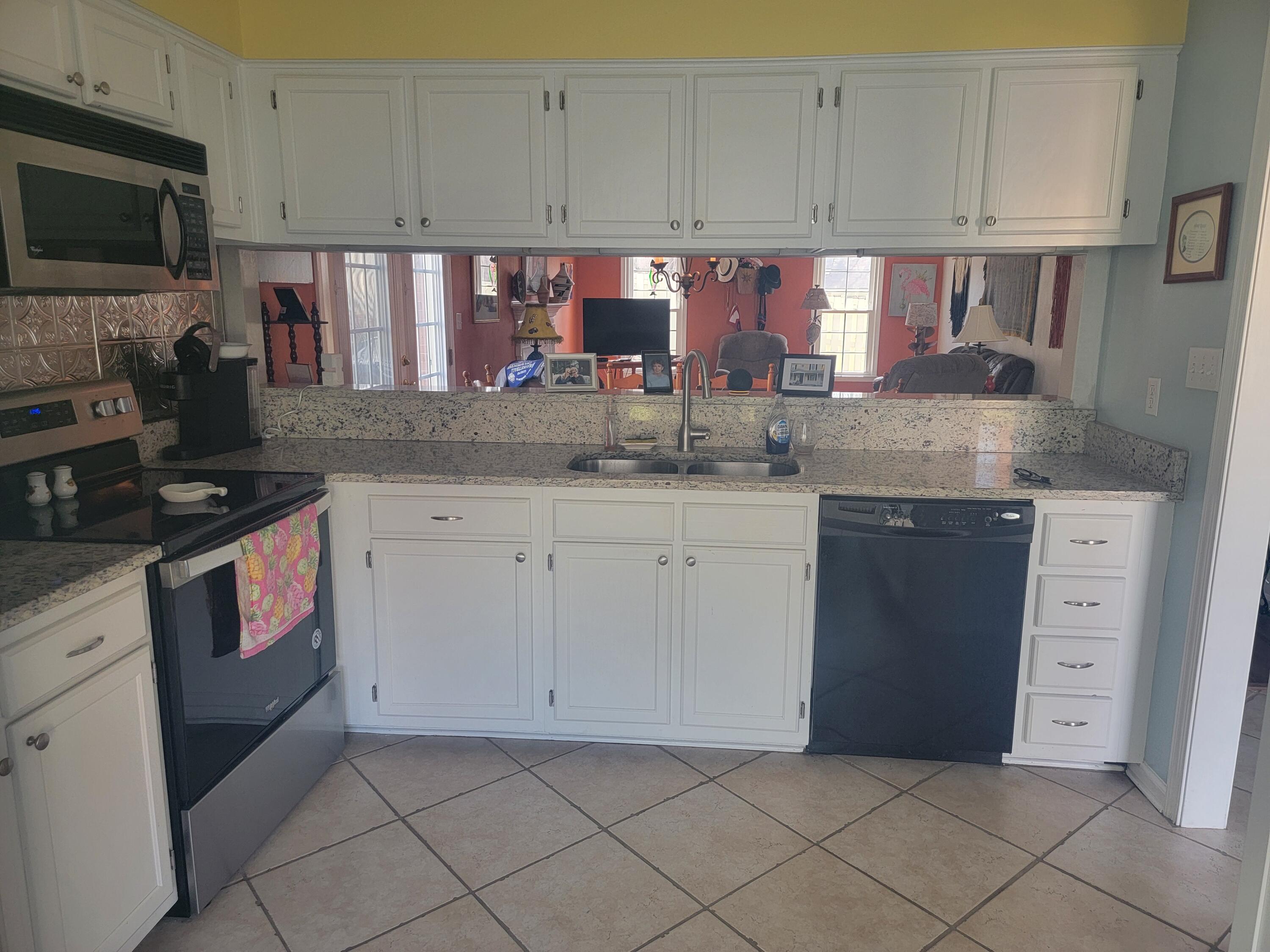 856 Stonegate Ct, Salem, Virginia image 8