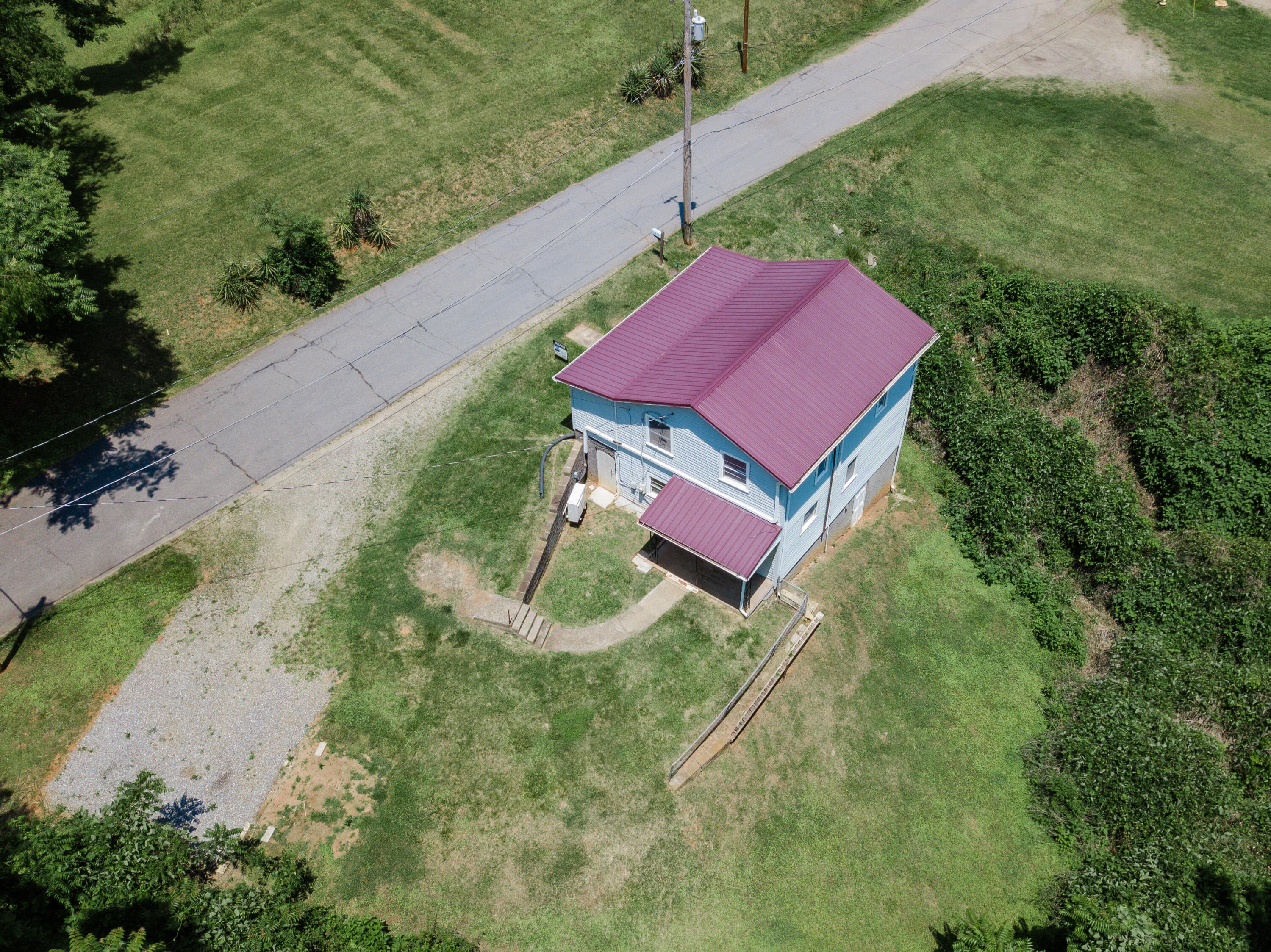 1669 Roundabout Rd, Martinsville, Virginia image 1