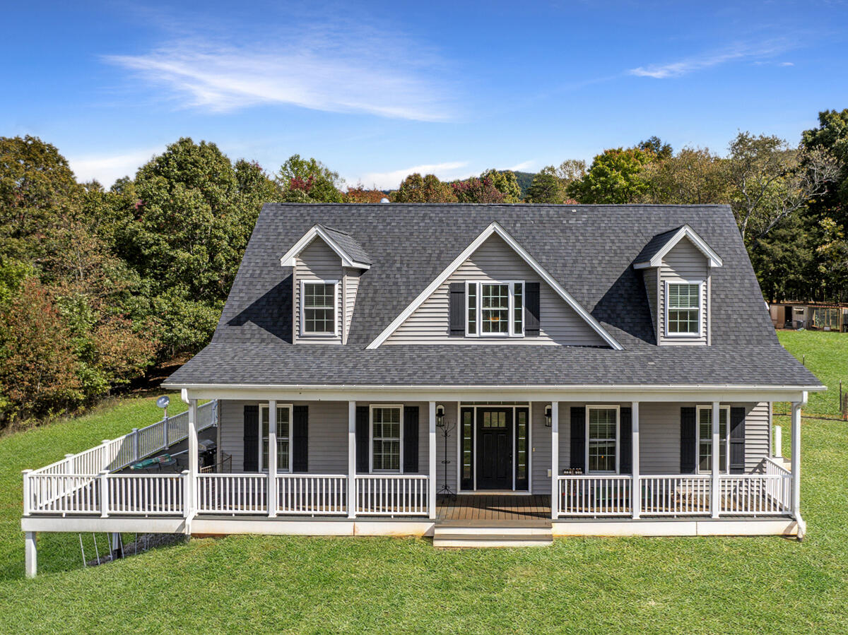 1169 Mountain Creek Ln, Big Island, Virginia image 1