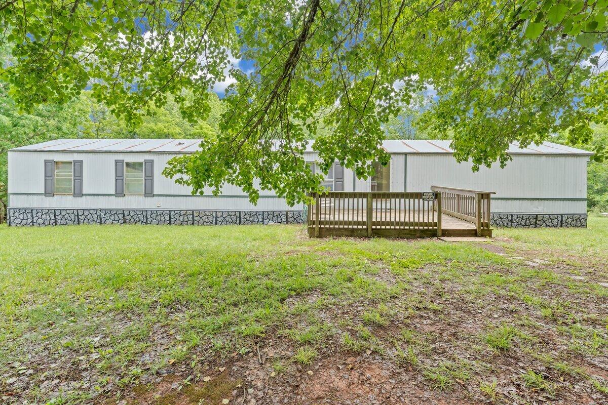2028 Twin Peaks Dr, Bedford, Virginia image 2