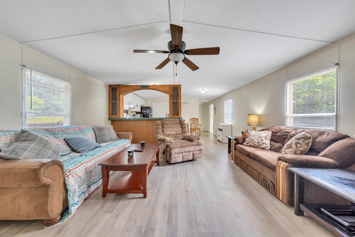 2028 Twin Peaks Dr, Bedford, Virginia image 5