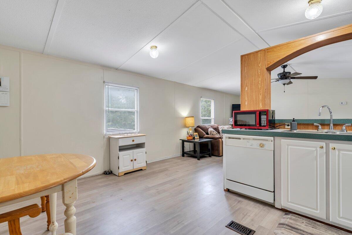 2028 Twin Peaks Dr, Bedford, Virginia image 10