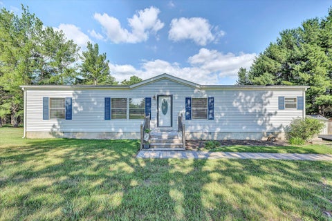 Mobile Home For Sale - 8755 Rocky Ford Rd<br/> Moneta, VA 24121