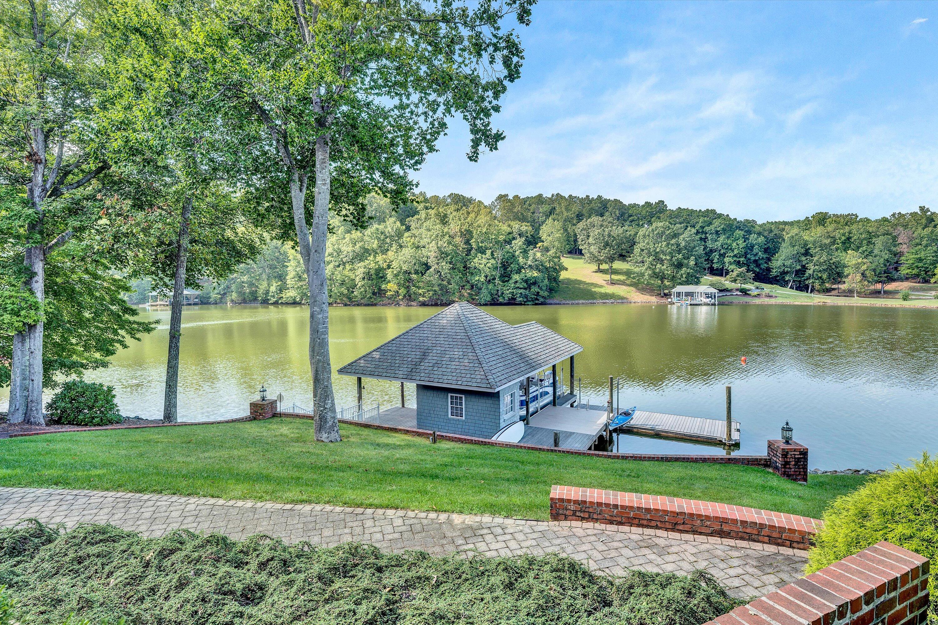 Union Hall, Virginia 24176, United States, 5 Bedrooms Bedrooms, ,6 BathroomsBathrooms,Residential,Active,45158