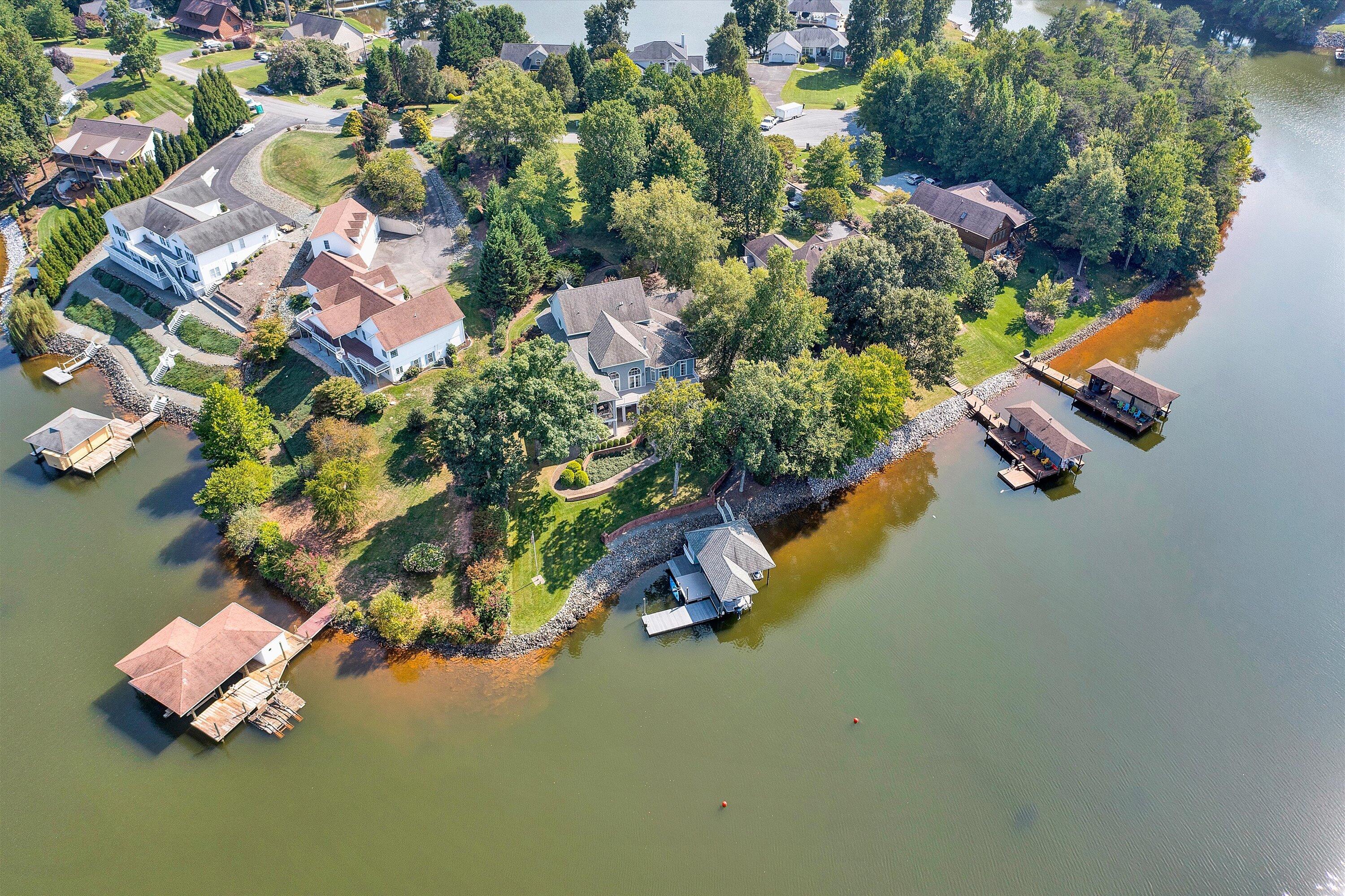 Union Hall, Virginia 24176, United States, 5 Bedrooms Bedrooms, ,6 BathroomsBathrooms,Residential,Active,45158