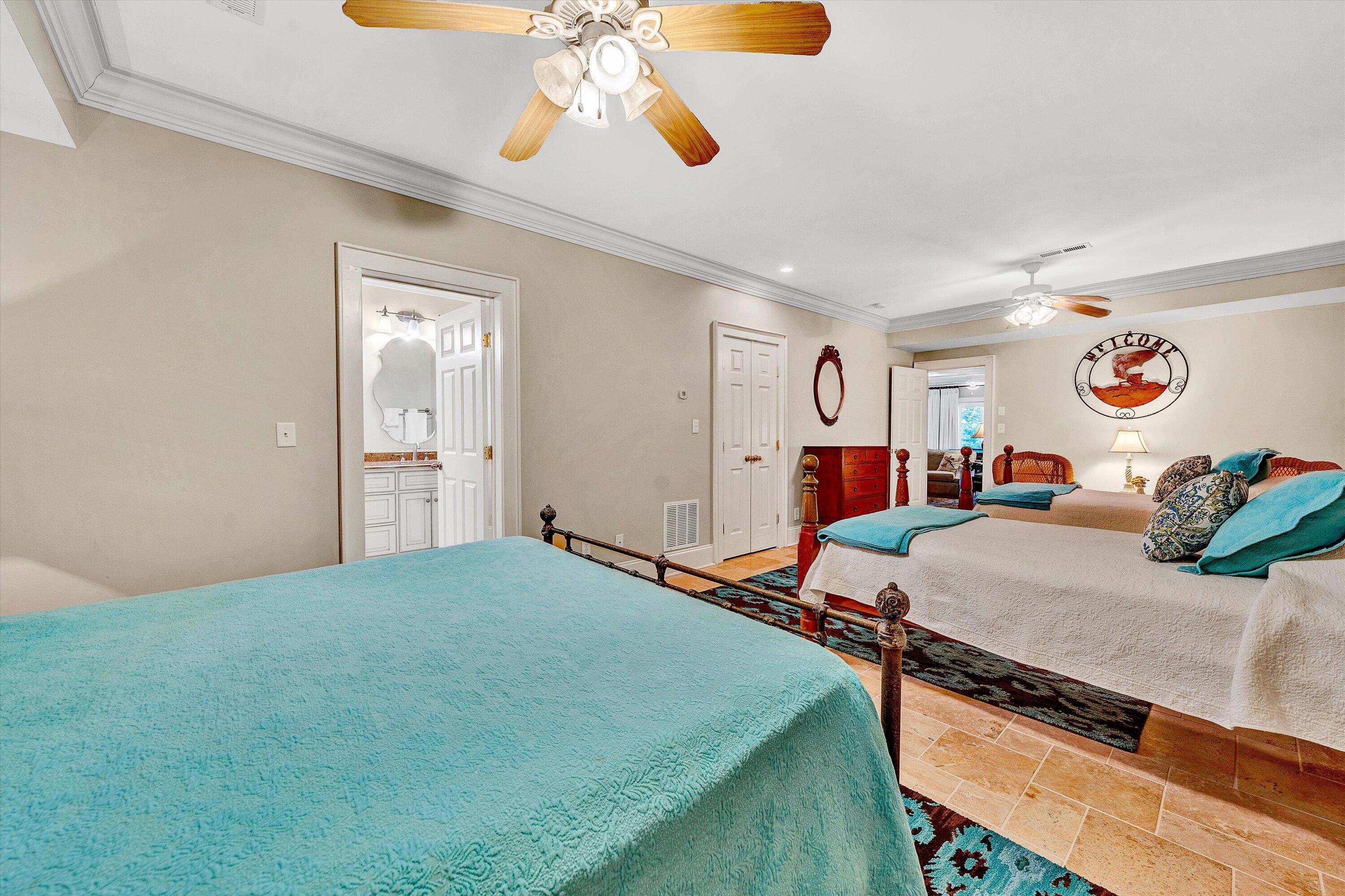 Union Hall, Virginia 24176, United States, 5 Bedrooms Bedrooms, ,6 BathroomsBathrooms,Residential,Active,45158