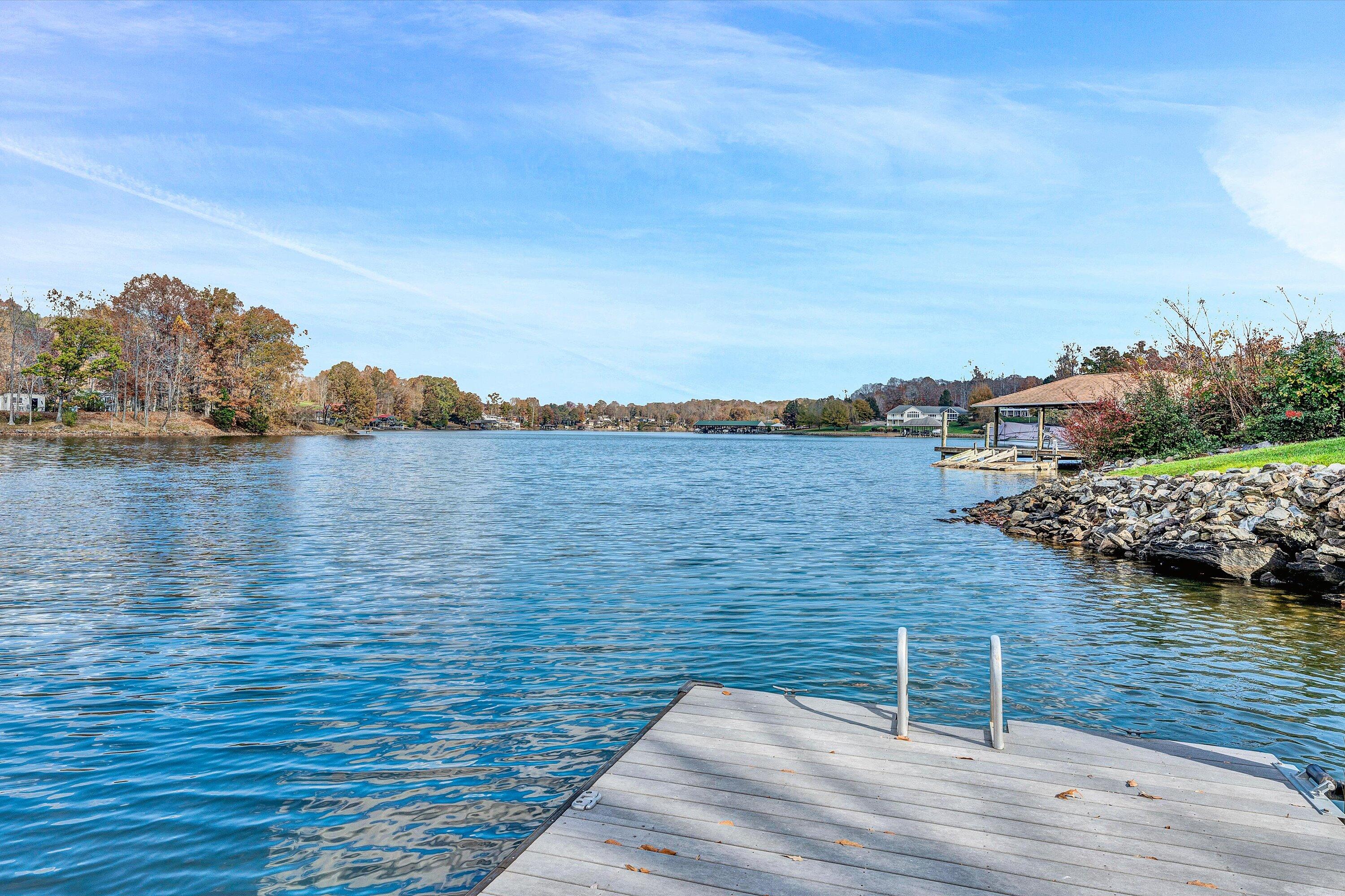 Union Hall, Virginia 24176, United States, 5 Bedrooms Bedrooms, ,6 BathroomsBathrooms,Residential,Active,45158