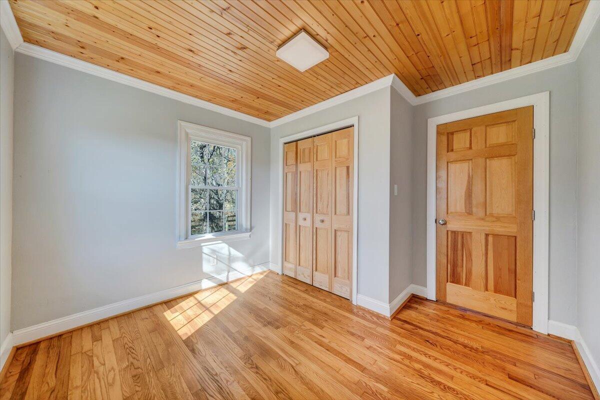 Big Island, Virginia 24526, United States, 2 Bedrooms Bedrooms, ,1 BathroomBathrooms,Residential,Pending,241567