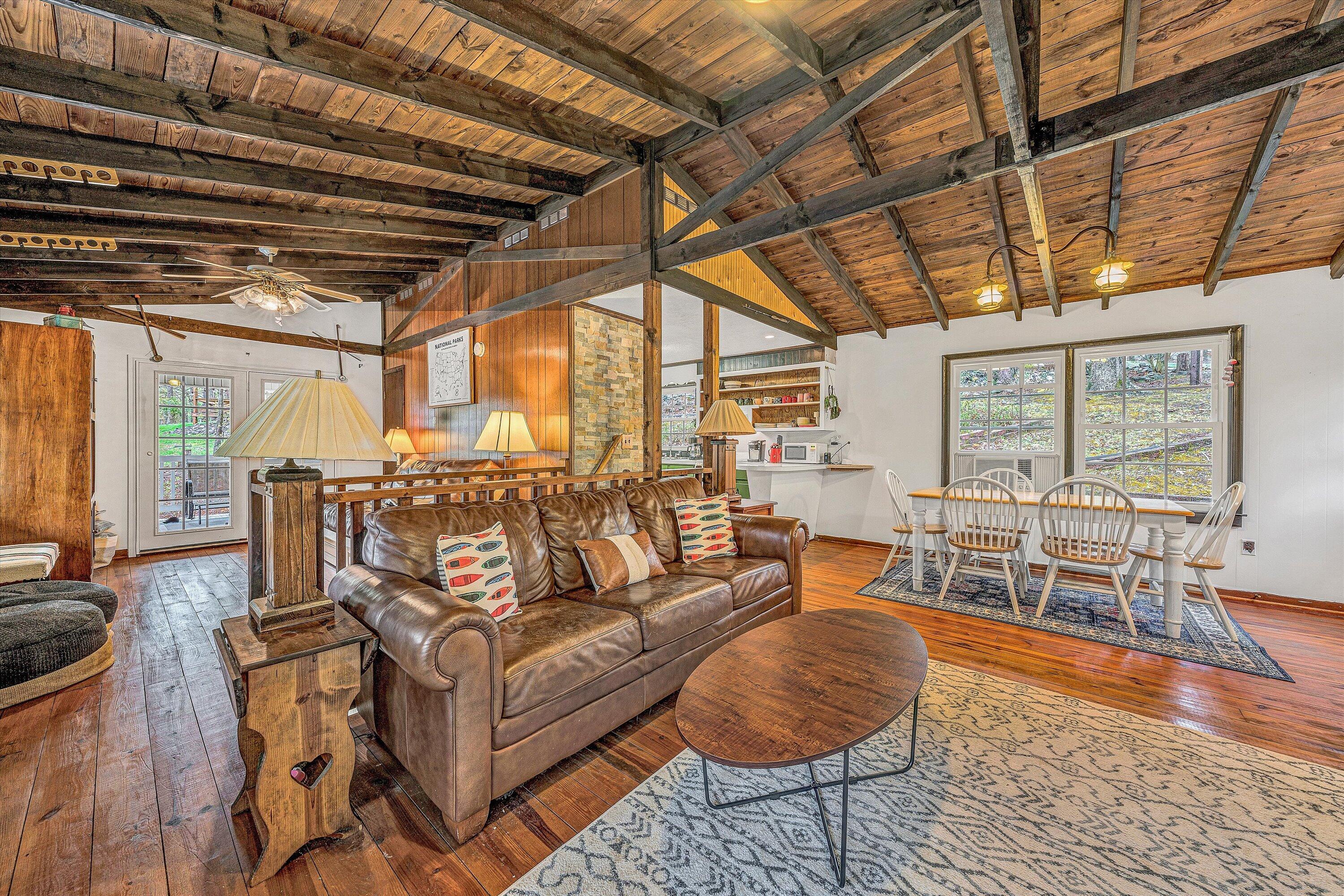 241 Locust Ln, Penhook, Virginia image 10