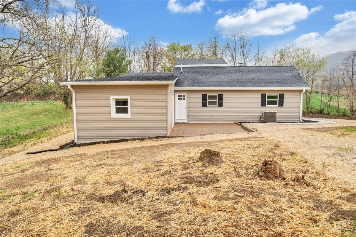 6346 Blacksburg Rd, Troutville, Virginia image 36