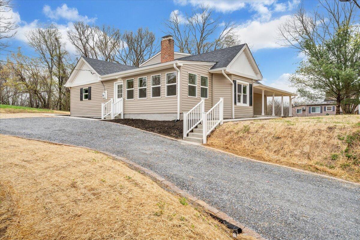 6346 Blacksburg Rd, Troutville, Virginia image 1
