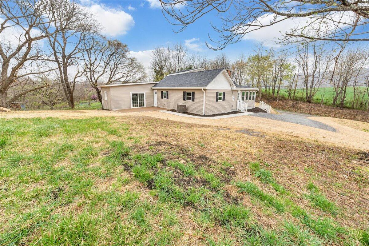 6346 Blacksburg Rd, Troutville, Virginia image 35