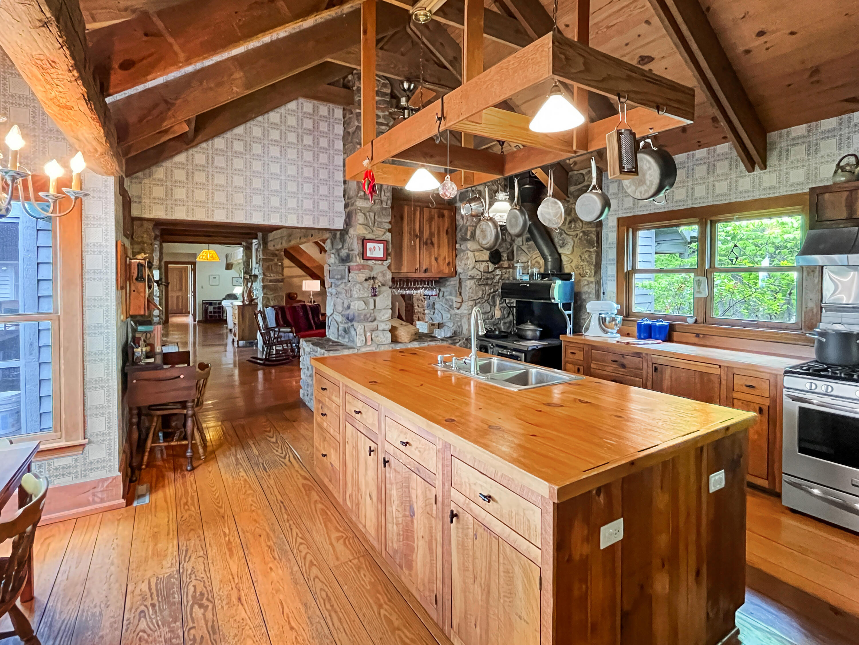 388 Hemlock Ridge Ln, Catawba, Virginia image 24
