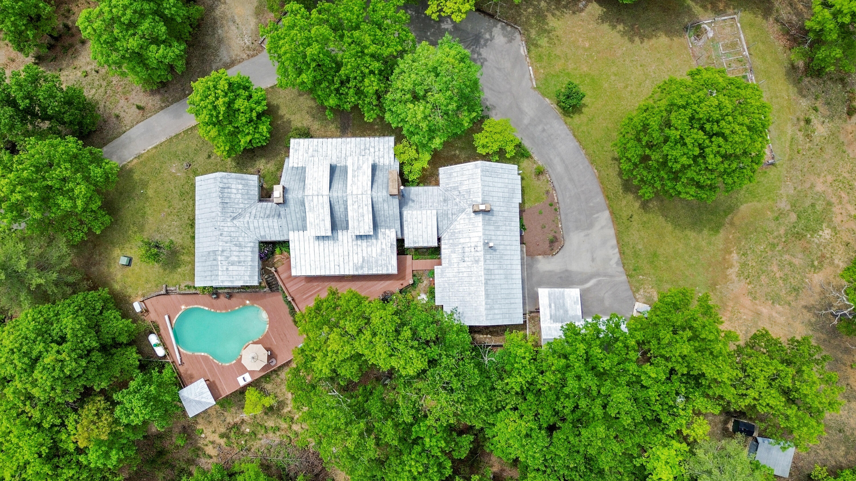 388 Hemlock Ridge Ln, Catawba, Virginia image 1
