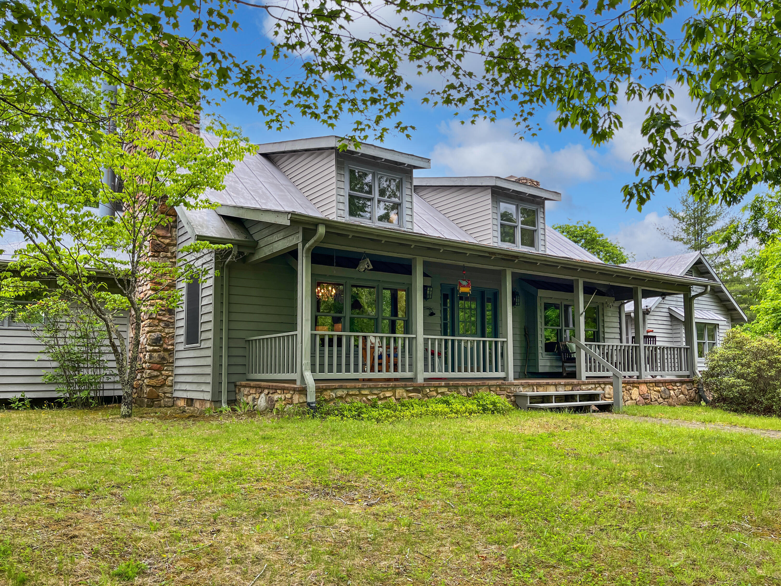 388 Hemlock Ridge Ln, Catawba, Virginia image 8