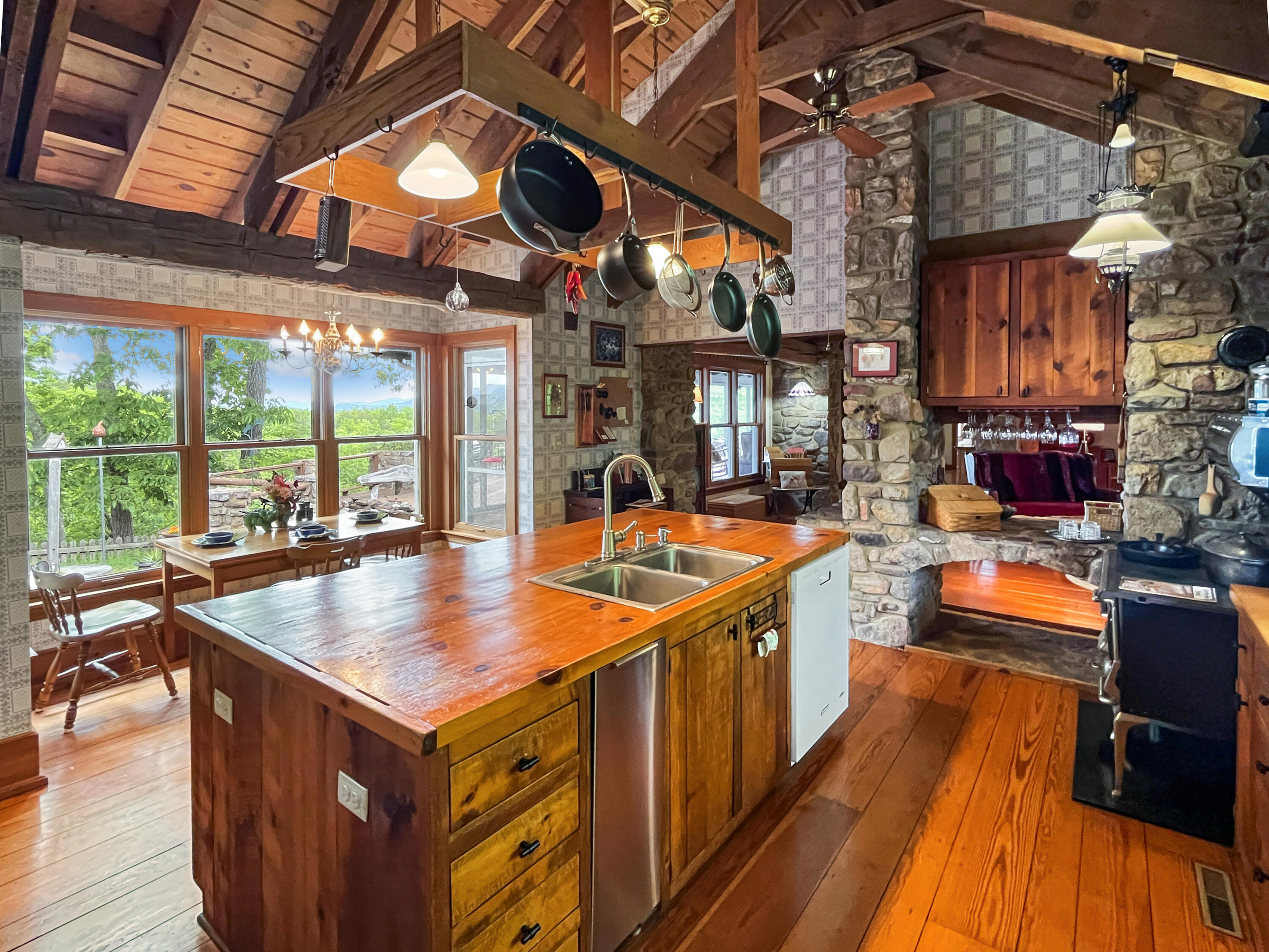 388 Hemlock Ridge Ln, Catawba, Virginia image 25