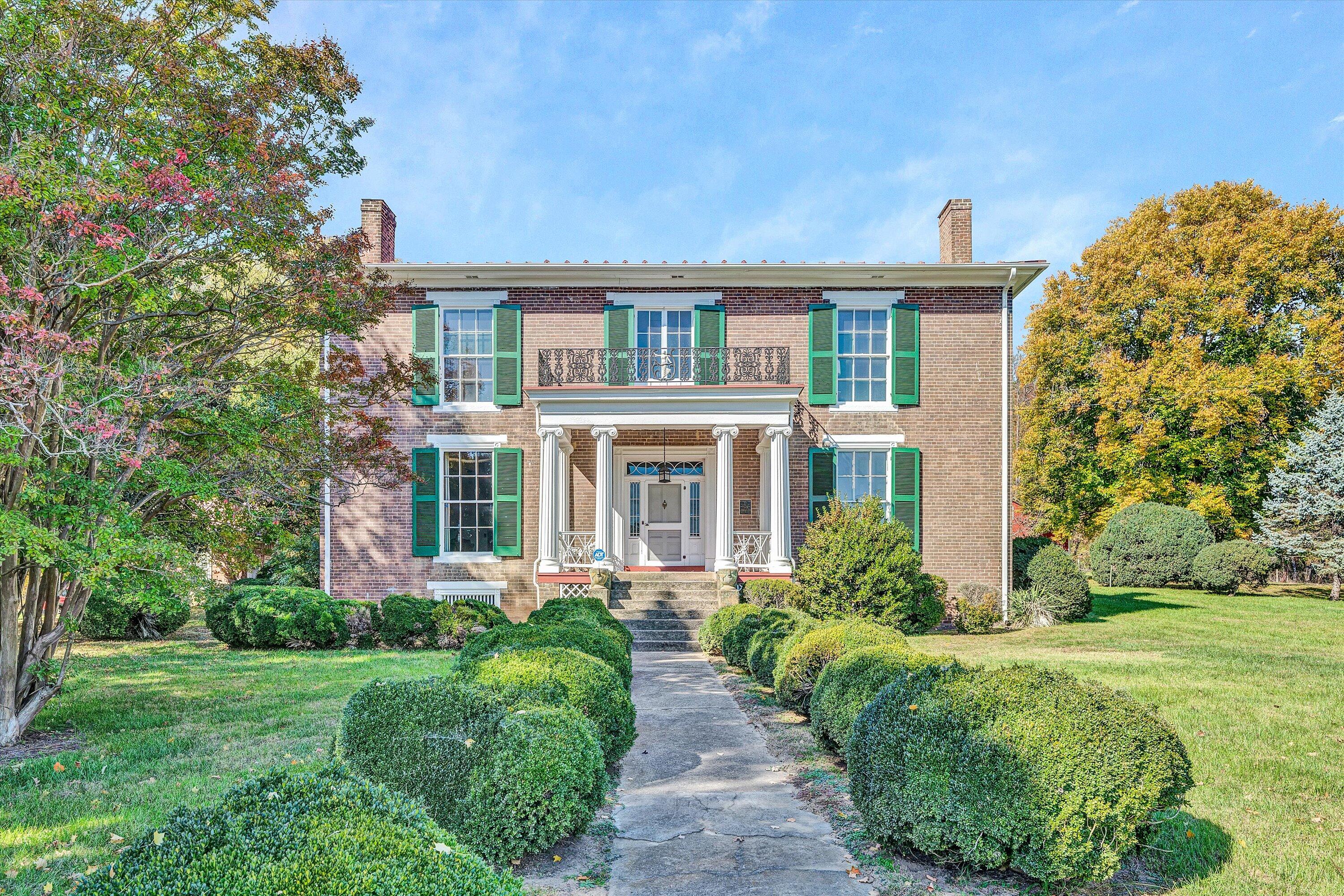 4377 West Main St, Salem, Virginia image 1