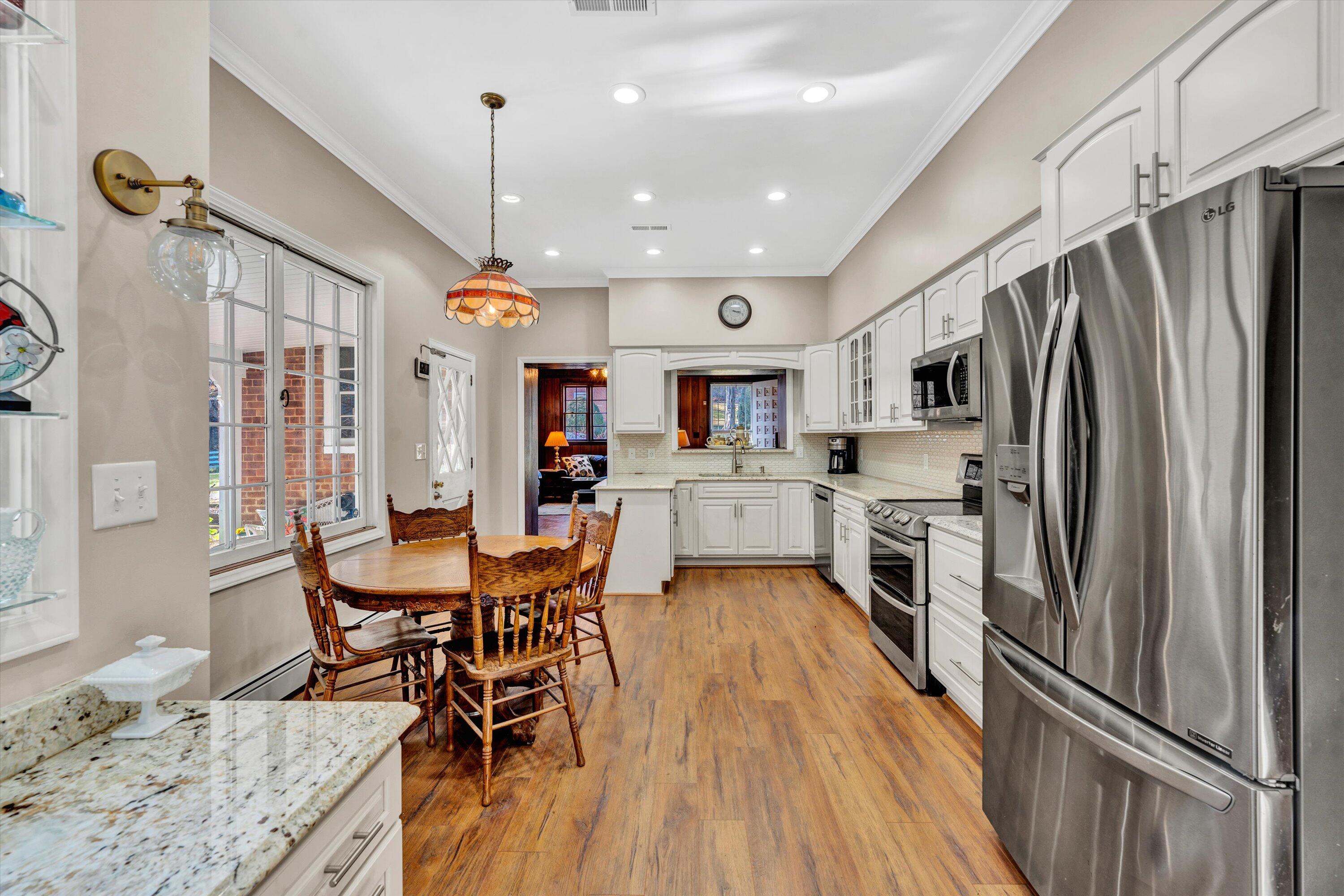 4377 West Main St, Salem, Virginia image 30